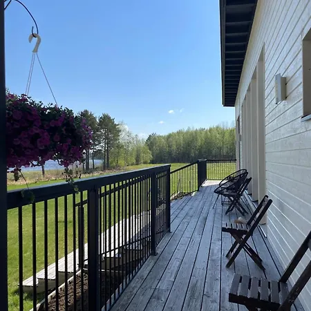 Holiday home Helena, 4-bedroom Wood-framed House