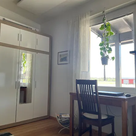 Holiday home Helena, 4-bedroom Wood-framed House